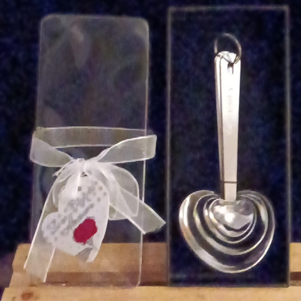 Measuring spoons heart shaped